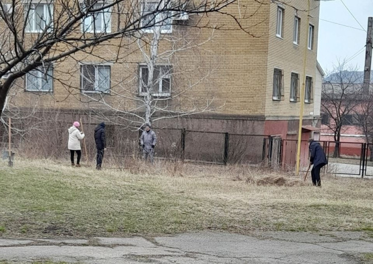 Благоустройство территории.